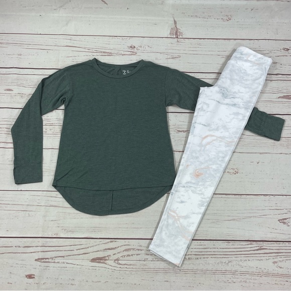 Zella Two Piece Active Set - Medium 8/10 - Picture 12 of 12